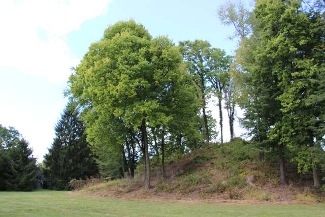 Jeffers Mound in Worthington, the last visible remnant of a Hopewell-era earthwork complex first recorded in the 1830s.