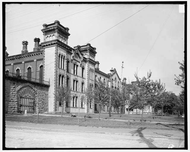 The Ohio Penitentiary on Spring Street, photographed by the Detroit Publishing Company between 1900 and 1906