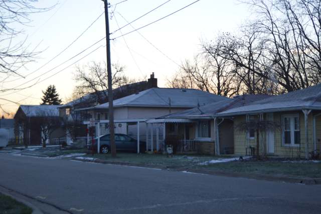 Houses on the southern side of Central Avenue, east of Wallace Lane, in Urbancrest