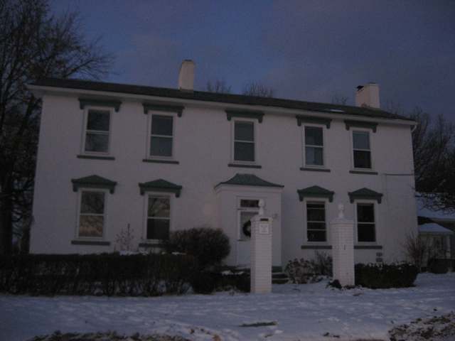 The Aurora Buttles House, built 1818, one of Worthington's early Ohio Historic District homes.