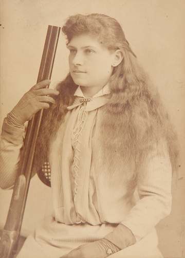 Annie Oakley Cabinet Card Signed