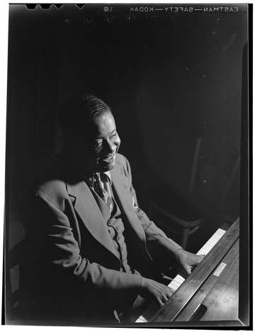 Gottlieb, William P., 1917-, photographer. [Portrait of Art Tatum, Rochester, N.Y.(?), ca. May 1946] 1 negative : b&amp;