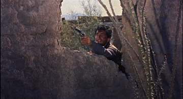 Cropped screenshot of Dean Martin from the trailer for the film Rio Bravo
