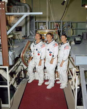 S68-33119 (May 1968) --- The prime crew of the first manned Apollo space mission, Apollo 7 (Spacecraft 101/Saturn 205), 