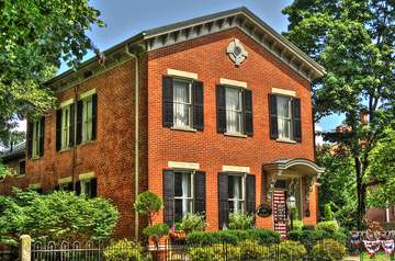Built in 1826 by Edward Tiffin, first governor of Ohio, as a wedding gift to his daughter, the Greek Revival structure i