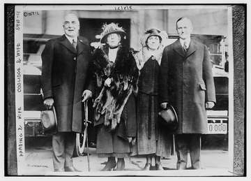 Title: Harding &amp; wife, Coolidge &amp; wife Abstract/medium: 1 negative : glass ; 5 x 7 in. or smaller.