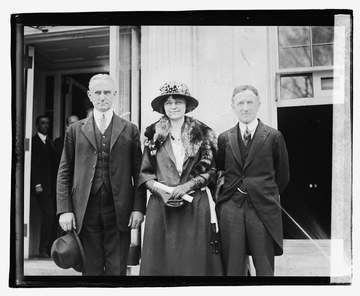 Title: Claxton, Miss Butterfield, &amp; Firestone. see https://oregonnews.uoregon.edu/lccn/sn83045782/1920-09-26/ed-1/se
