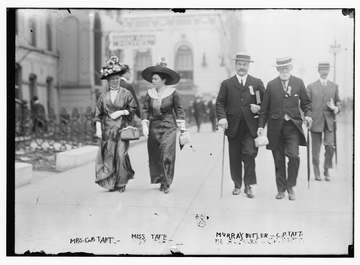 Title: Mrs. G.P. Taft, Miss Taft, and Murray Butler with C.P. Taft Abstract/medium: 1 negative : glass ; 5 x 7 in. or sm