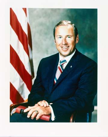 The original finding aid described this as: Capture Date: 5/27/1976 Photographer: COPY NEGATIVE Keywords: c1976_02400s 1