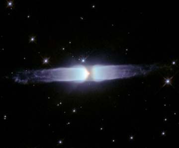 This image, taken with the NASA/ESA Hubble Space Telescope, shows the young planetary nebula Henize 3-401. Hubble's extr