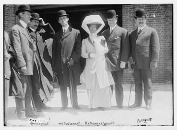 Title: Orville, Wilbur, and Katherine Wright, with others Abstract/medium: 1 negative : glass ; 5 x 7 in. or smaller.