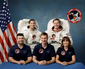 This is the STS-37 Crew portrait. Pictured from left to right are Kenneth D. (Ken) Cameron, pilot; Jay Apt, mission spec