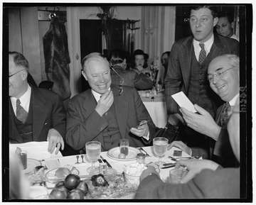 Title: Informal photo of Sen. Robert A. Taft, Republican of Ohio and a candidate for the Repub. Presidential nomination,