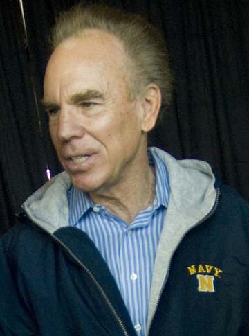 Chairman of the Joint Chiefs of Staff Navy Adm. Mike Mullen, left, and Deputy Secretary of Defense Gordon England, right