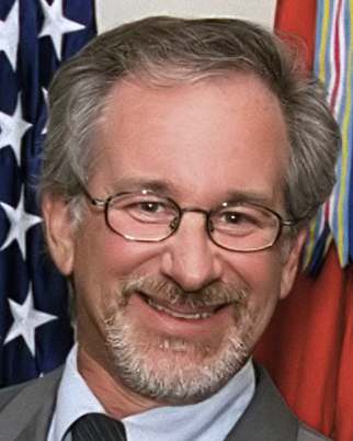 Centrage sur le visage de Steven Spielberg