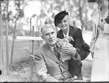Zane Grey, Lillian Pertka &amp; party at Koala Park