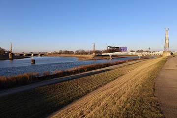 Mouth of the Mad River at the Great Miami River in Dayton, Ohio, source of the Mad River Well Field aquifer recharge