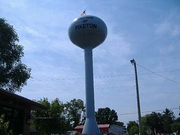 Water tower serving Piketon, Ohio