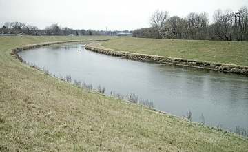 The Tuscarawas River at Massillon, Ohio, alongside which the well field's aquifer lies