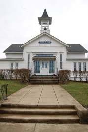 Munroe Falls city hall, in the Summit County city served by wells in the Cuyahoga River buried-valley aquifer.