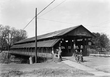 Historic covered bridge over the Mahoning River in Newton Falls, Ohio